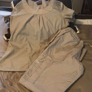 Beige Cherokee workwear scrub set